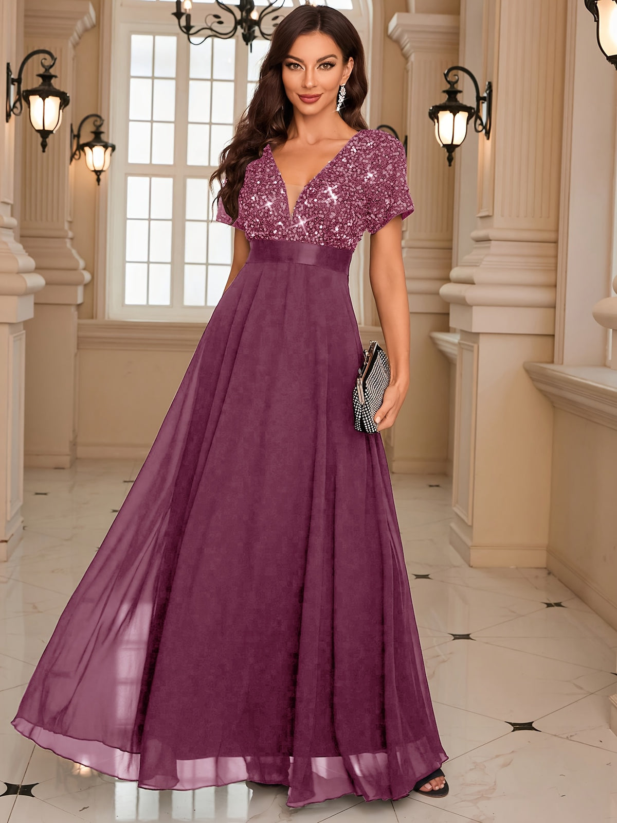 Vestido de coquetel elegante com decote em V