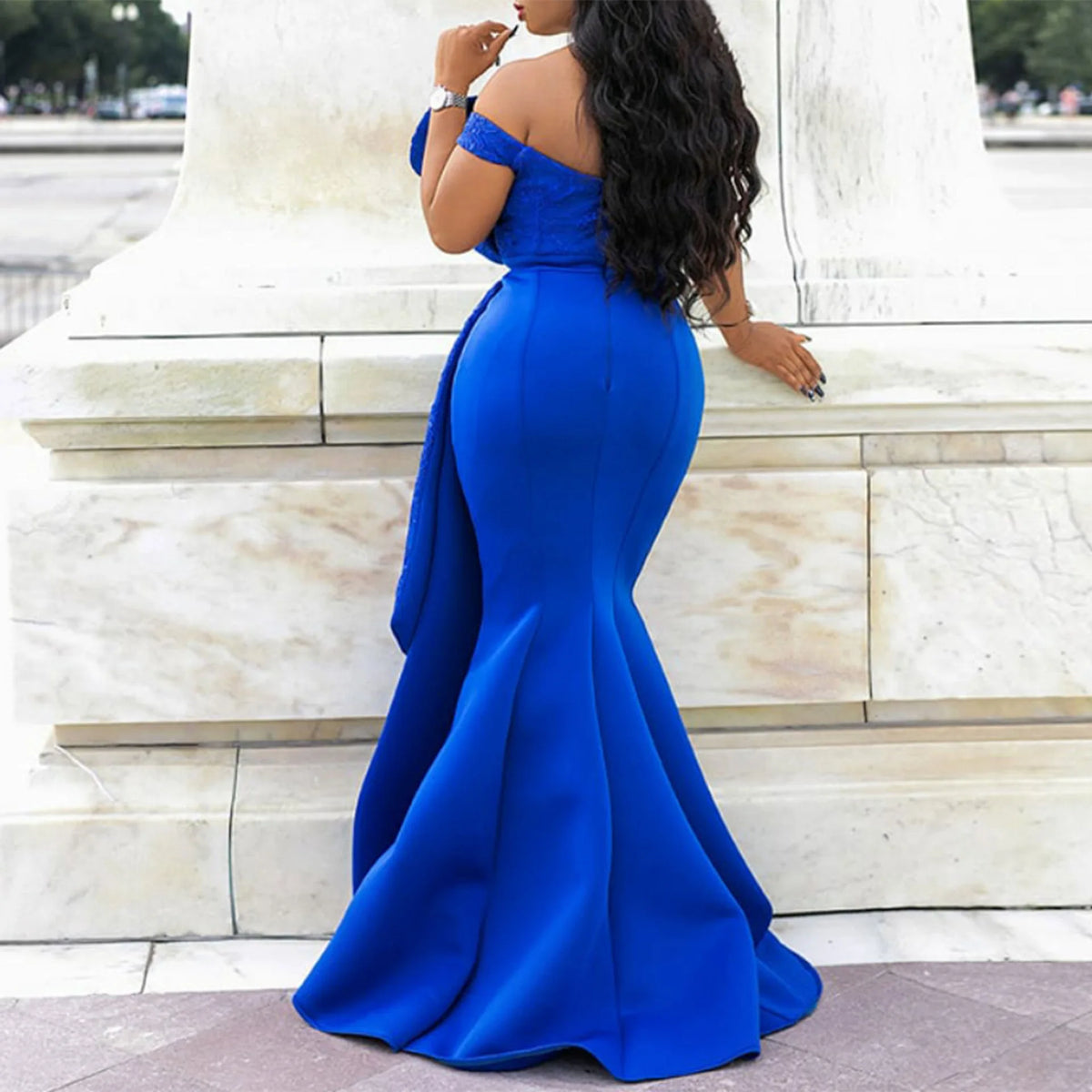 “Vestido de Luxo Feminino 2025