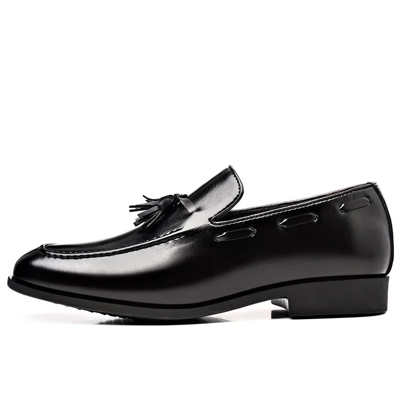Sapatos casuais masculinos de couro