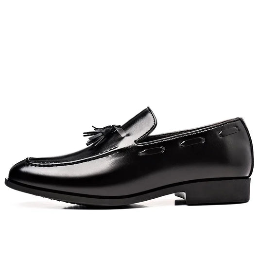 Sapatos casuais masculinos de couro