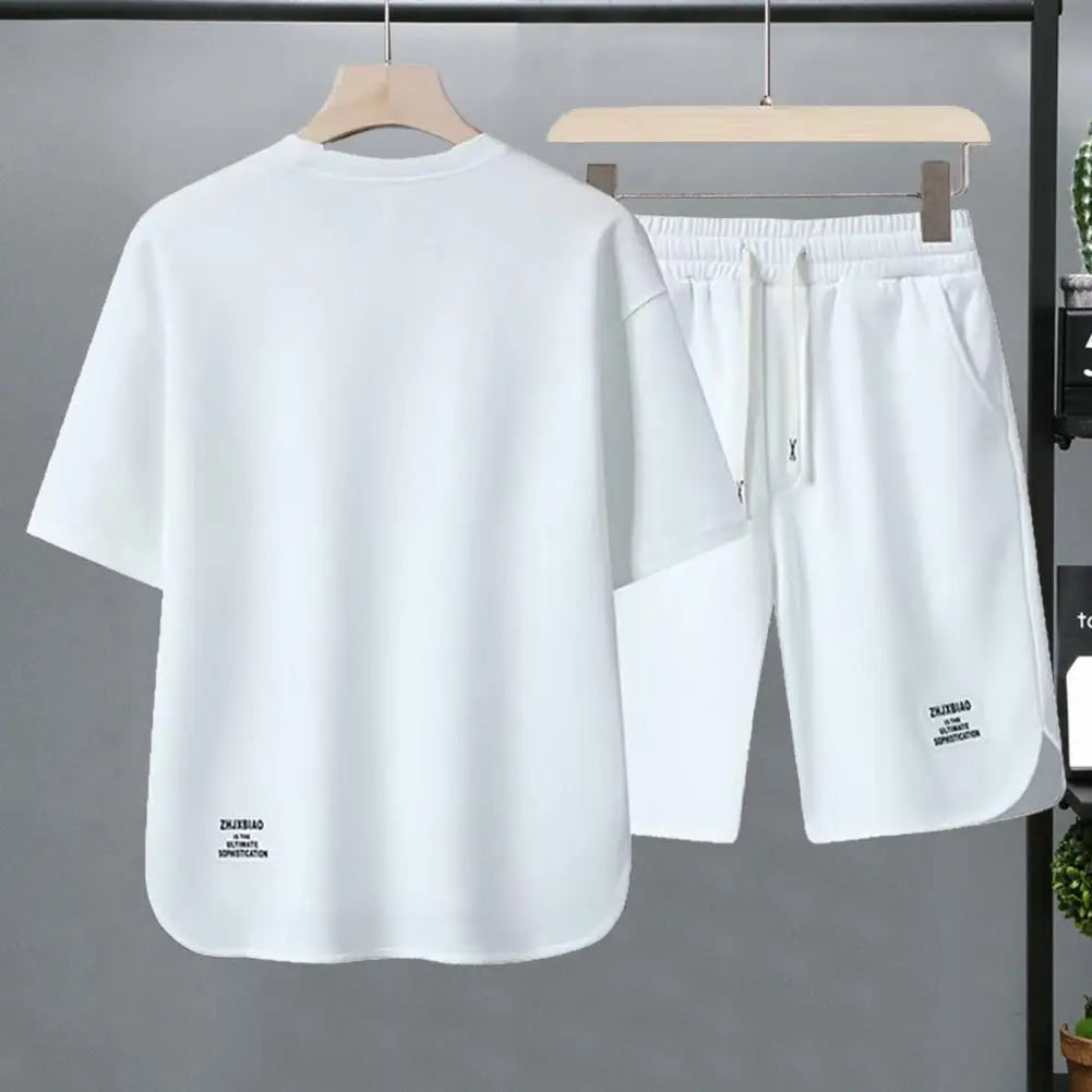 Conjunto de roupas esportivas masculinas