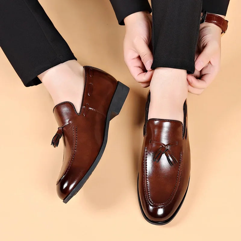 Sapatos casuais masculinos de couro