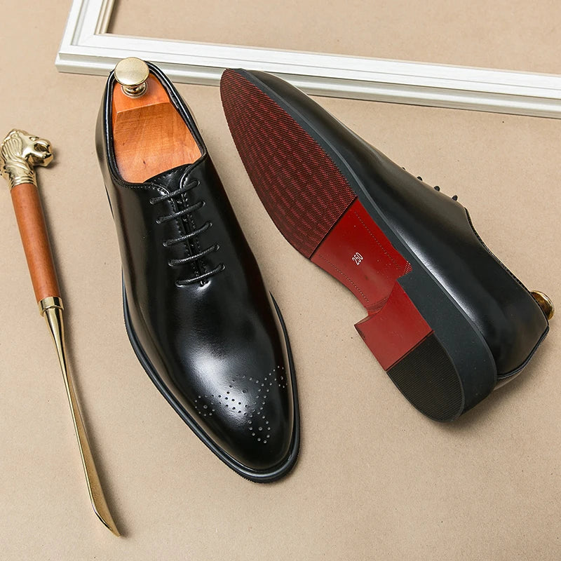 Sapatos masculinos de couro de luxo
