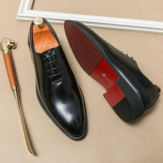 Sapatos masculinos de couro de luxo