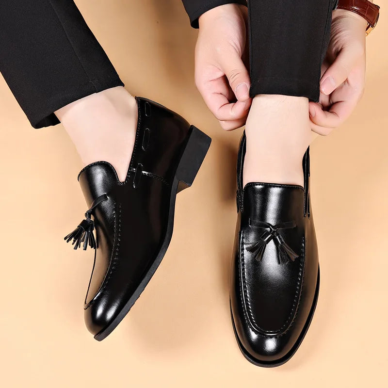 Sapatos casuais masculinos de couro